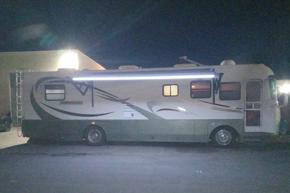 Christopher's Coachmen Cross Country 354MBS Class A