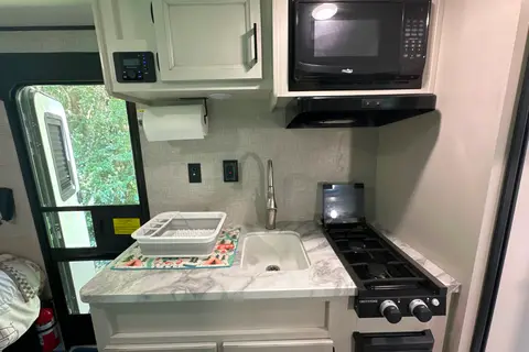 Samantha's Jayco Jay Flight SLX-7 Travel Trailer