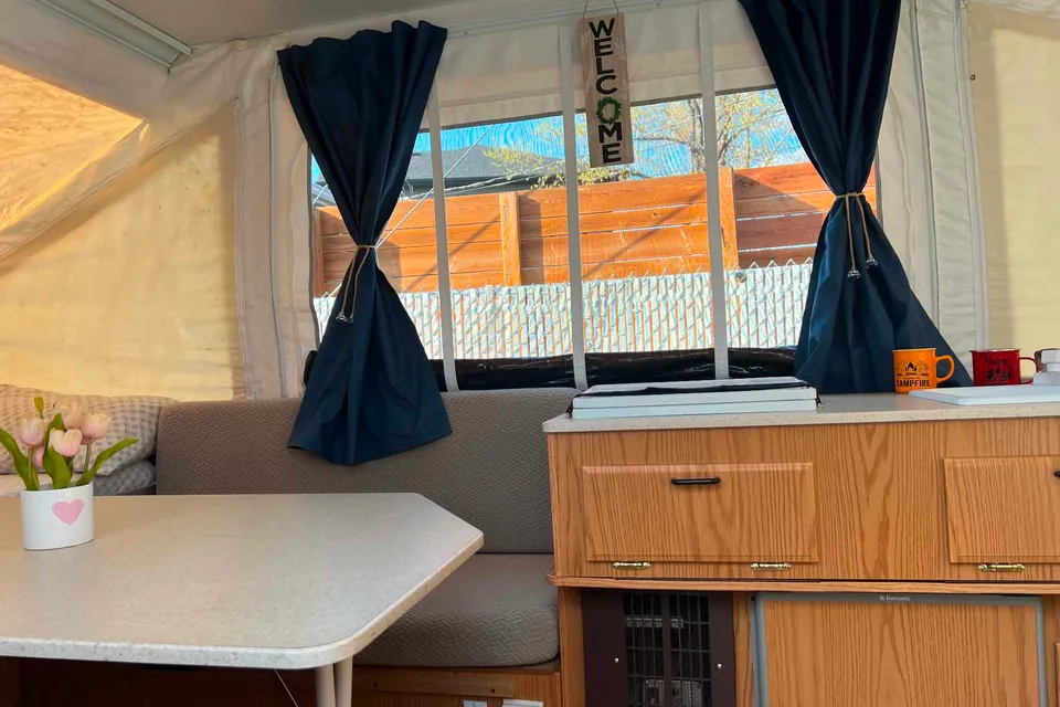 Easy-to-Tow Pop-Up Camper - Sleeps 6 |SUV Friendly