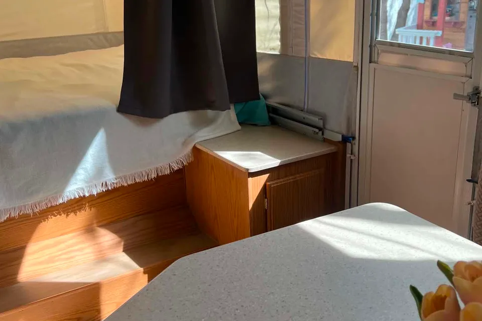 Easy-to-Tow Pop-Up Camper - Sleeps 6 |SUV Friendly