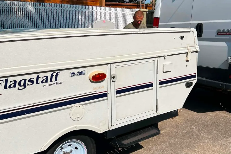 Easy-to-Tow Pop-Up Camper - Sleeps 6 |SUV Friendly