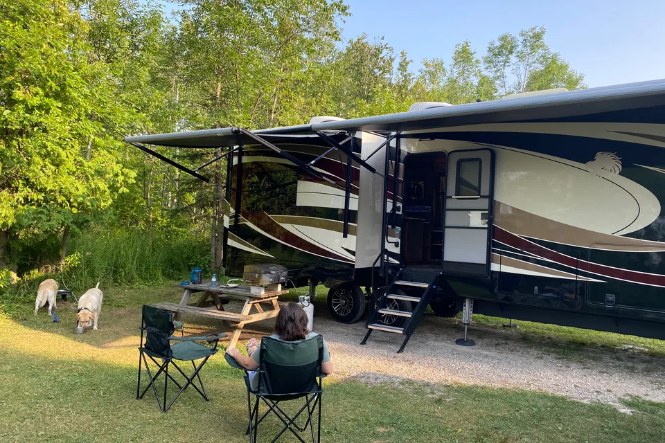 Mike's RV Cottage