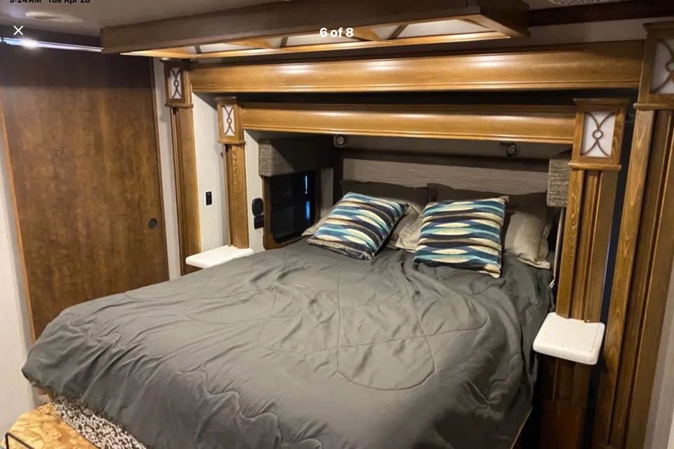Mike's RV Cottage