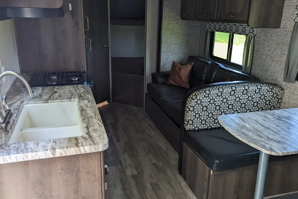 John's Shasta Oasis Travel Trailer