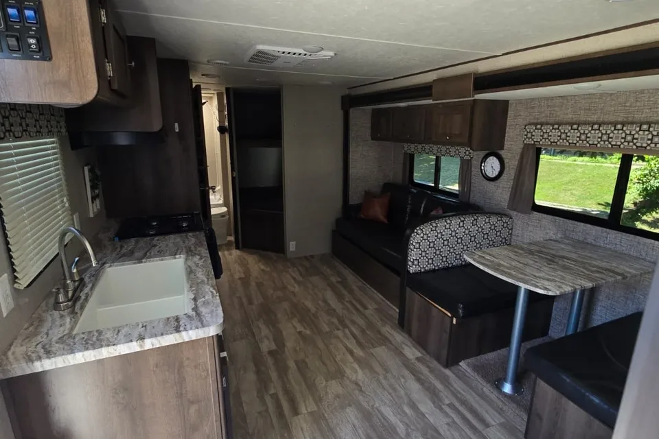 John's Shasta Oasis Travel Trailer