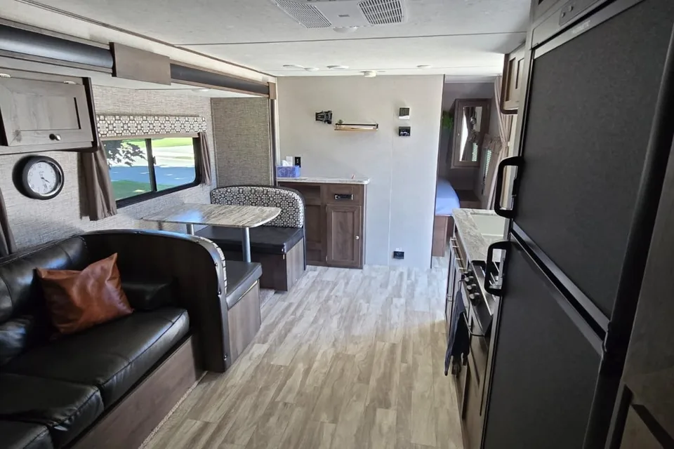 John's Shasta Oasis Travel Trailer