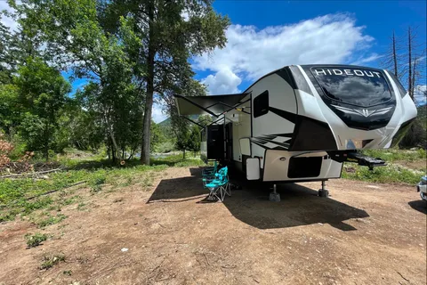 Austin's Keystone Hideout Fifth Wheel