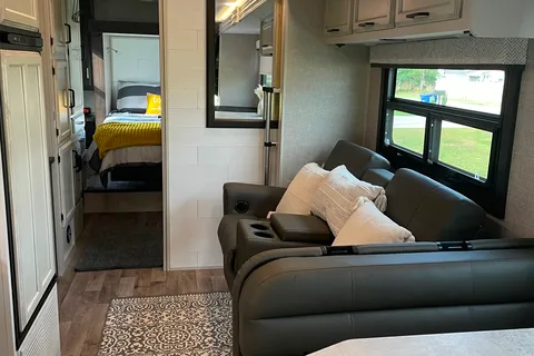 Ustacyia's Jayco Greyhawk 30Z Class C