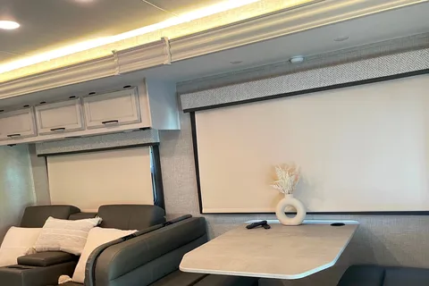 Ustacyia's Jayco Greyhawk 30Z Class C