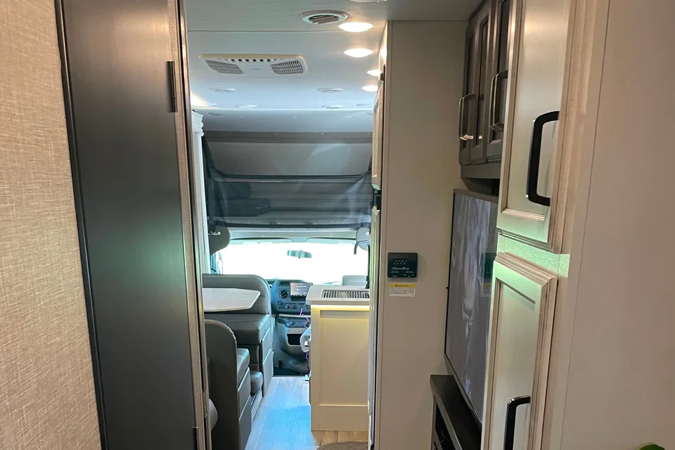 Ustacyia's Jayco Greyhawk 30Z Class C