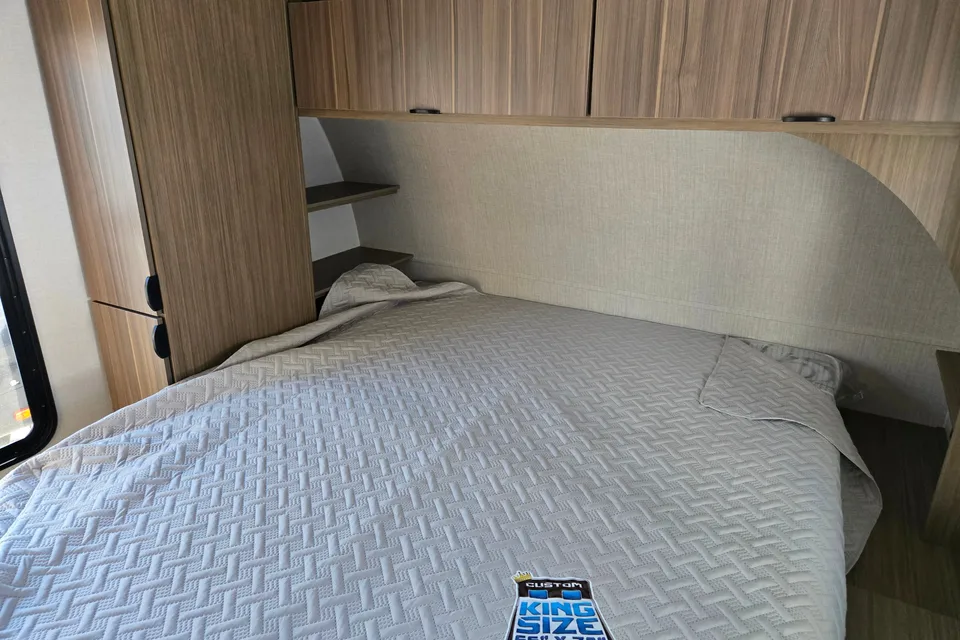 CalvinAngela's Salem View Travel Trailer