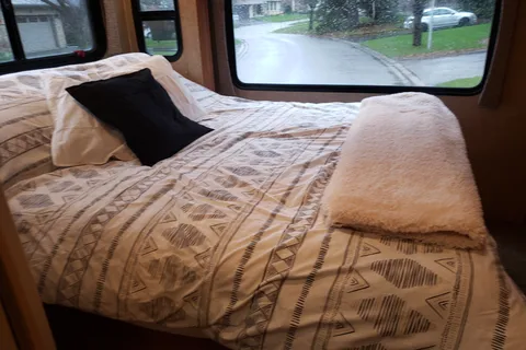 32' Forest River Sunseeker