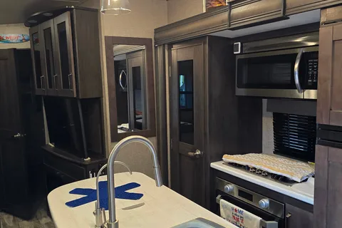 Manny's Grand Design Reflection 311BHS Fifth Wheel