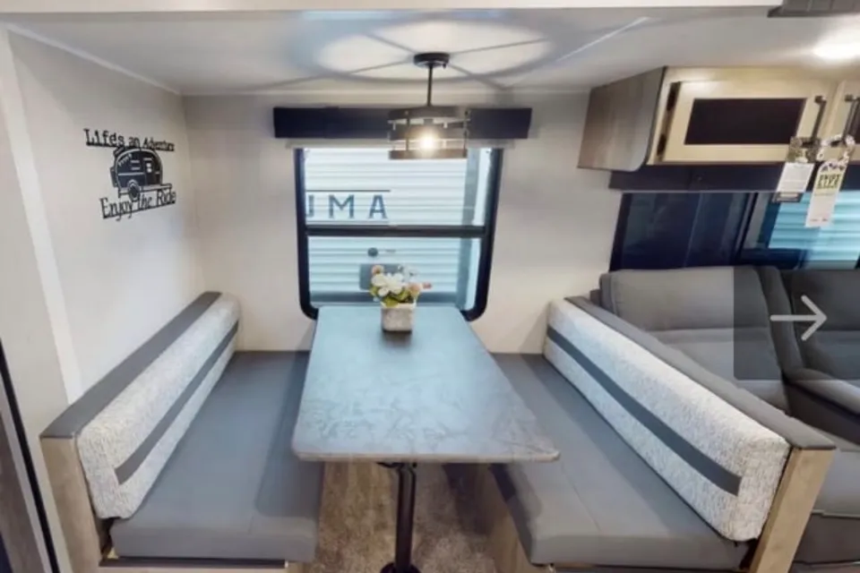 2022 Palomino Puma 32BHQS Travel Trailer