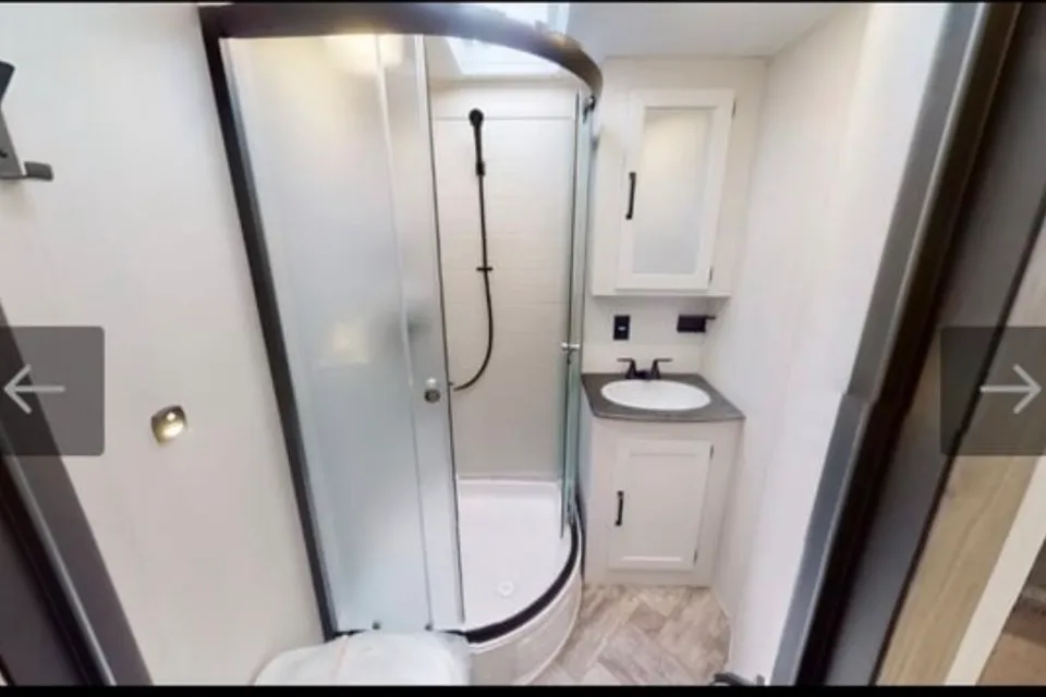 2022 Palomino Puma 32BHQS Travel Trailer
