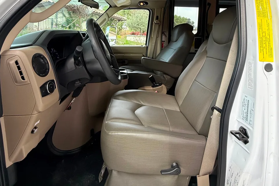 ☀️ Summer Adventure RV – Fully Loaded Greyhawk 30Z 🚐🔥