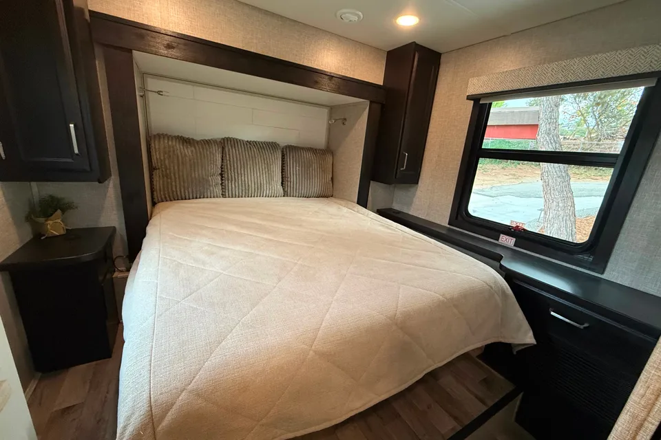 ☀️ Summer Adventure RV – Fully Loaded Greyhawk 30Z 🚐🔥