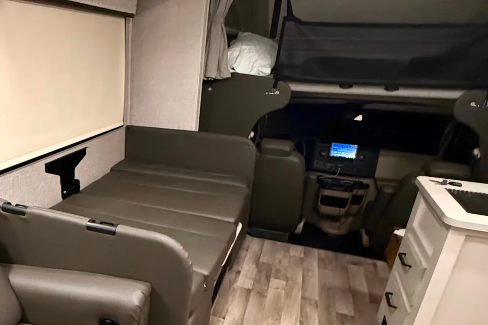 ☀️ Summer Adventure RV – Fully Loaded Greyhawk 30Z 🚐🔥