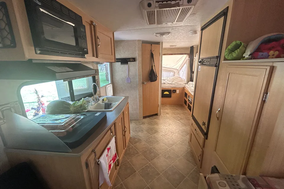 Candice's KZ Coyote Toy Hauler