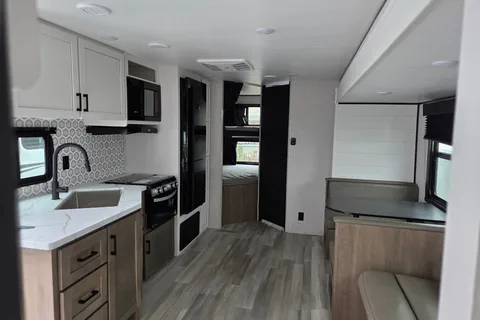 *BRAND NEW**Open Range Conventional 26BHS Travel Trailer*bunk beds*
