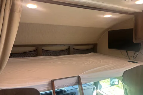 Scott's Jayco Redhawk 31XL Class C
