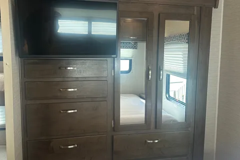 Scott's Jayco Redhawk 31XL Class C