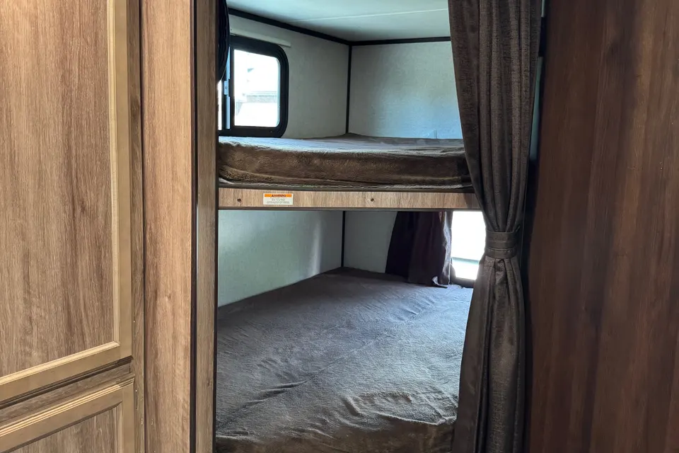 2018 Jayco Jay Flight 25BH (Bunk House) Travel Trailer