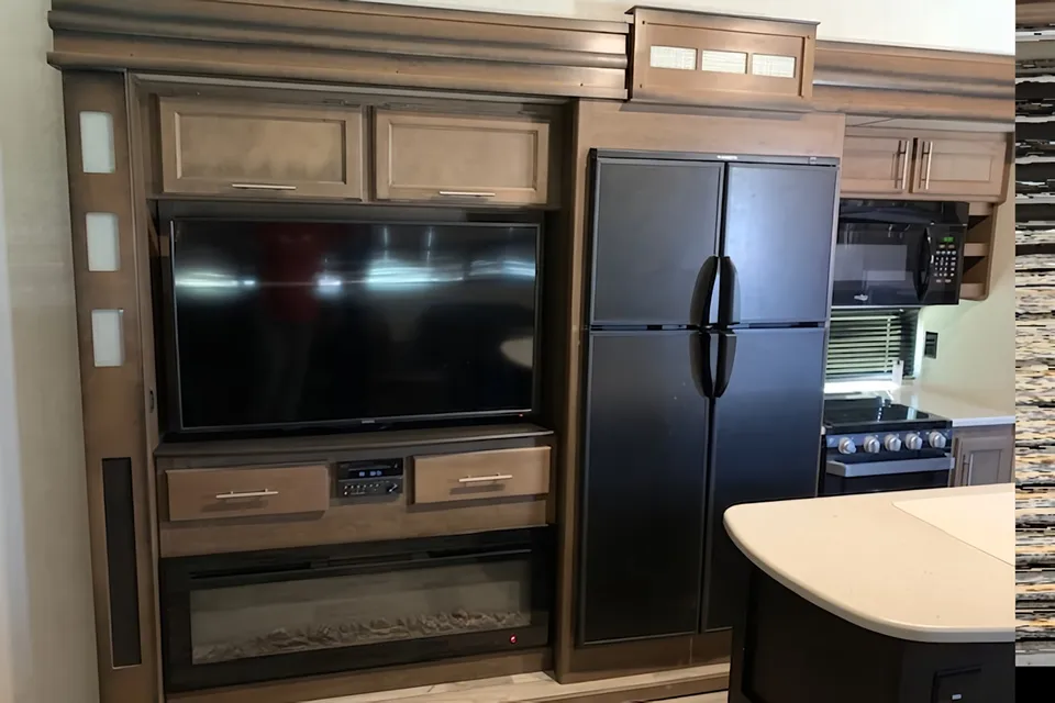 jamie's Keystone 369BHS COUGAR Fifth Wheel