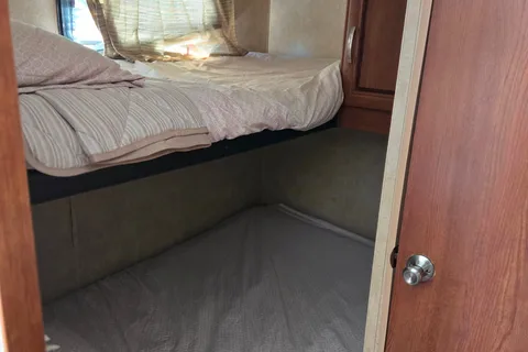 Happy Glamper Camper