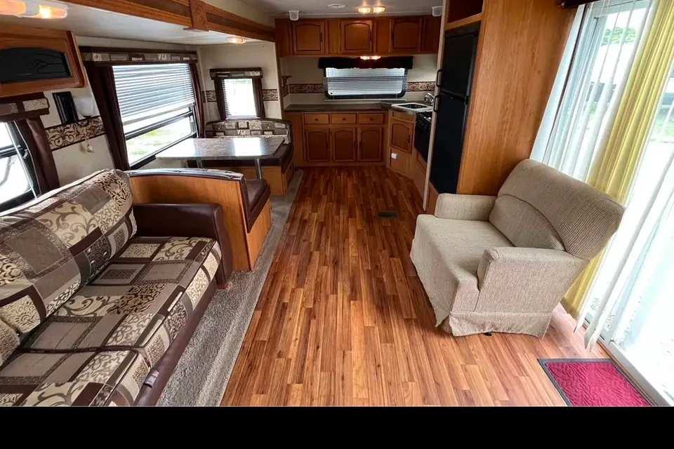 Glenn's Forest River Salem Travel Trailer