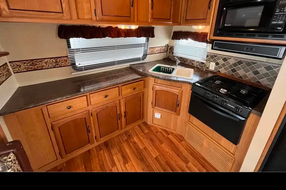 Glenn's Forest River Salem Travel Trailer