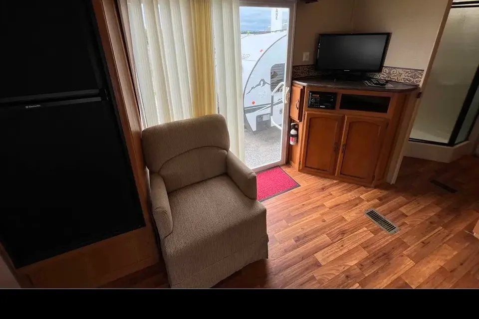 Glenn's Forest River Salem Travel Trailer