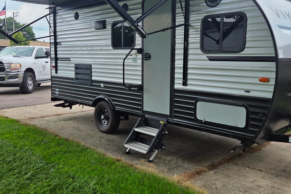 Let'z Go Glamping's Viking 17 BH