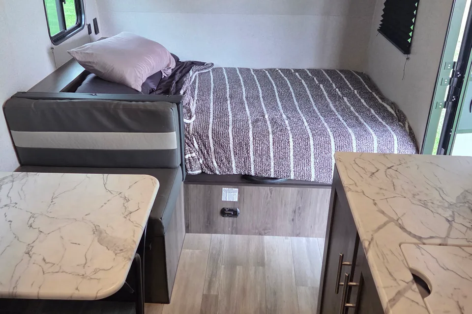 Let'z Go Glamping's Viking 17 BH