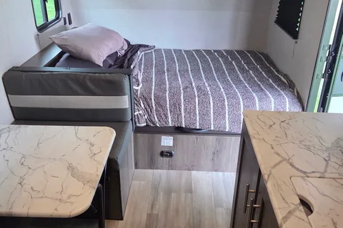 Let'z Go Glamping's Viking 17 BH