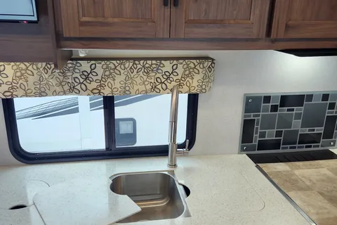 2019 - Forest River Forrester - 3011DSF Class C