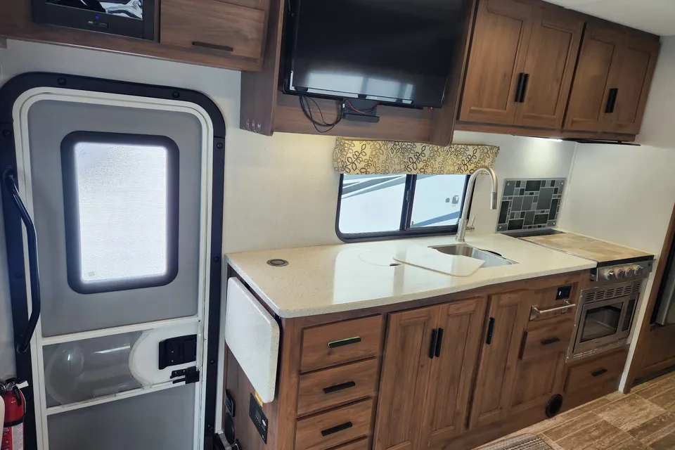 2019 - Forest River Forrester - 3011DSF Class C