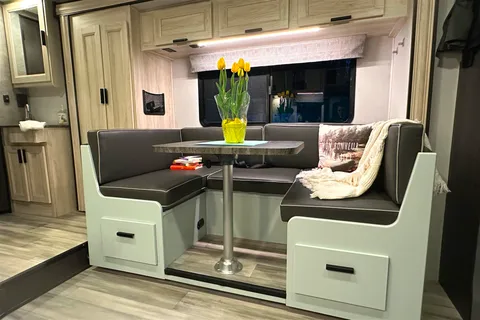 SUNNY the Bright Beautiful Sunseeker (Class C)