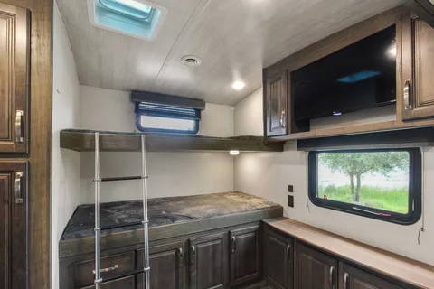 Keystone Cougar 34TSB Travel Trailer