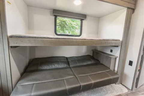 Keystone Cougar 34TSB Travel Trailer