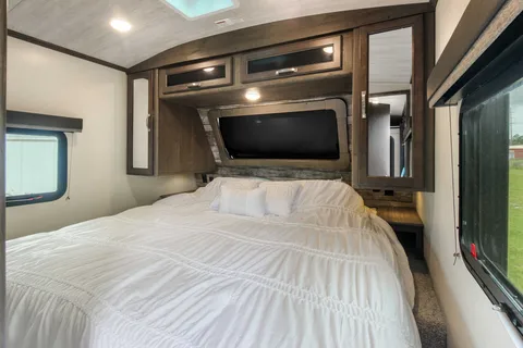 Keystone Cougar 34TSB Travel Trailer