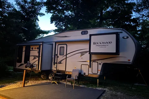 Forest River Signature Series Fifth Wheel