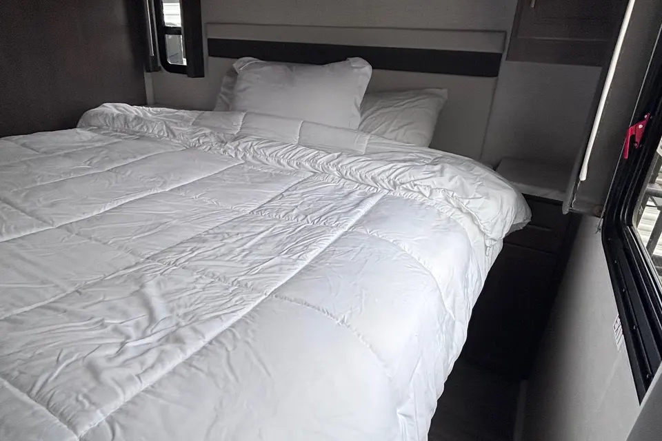 2024 Resonate 33' Class A Family Bunkhouse with Beautiful Interior!