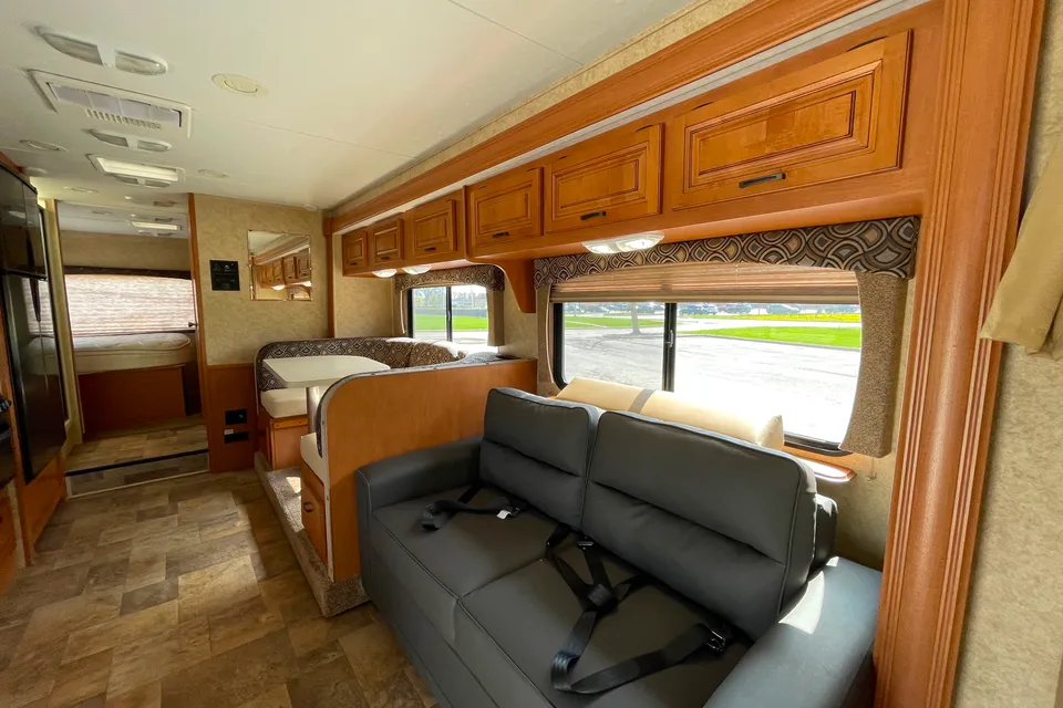 Joseph's Jackpot Joe Adventures (The Vdara) Unlimited Miles SLEEPS 8 #5 Forest River Sunseeker Class C