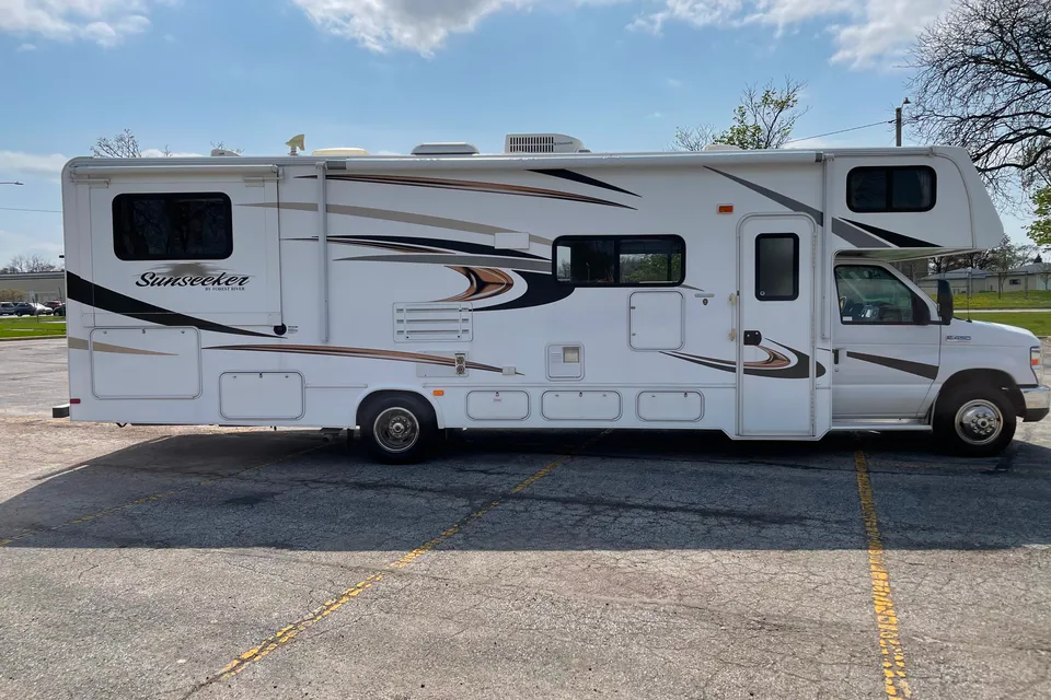 Joseph's Jackpot Joe Adventures (The Vdara) Unlimited Miles SLEEPS 8 #5 Forest River Sunseeker Class C