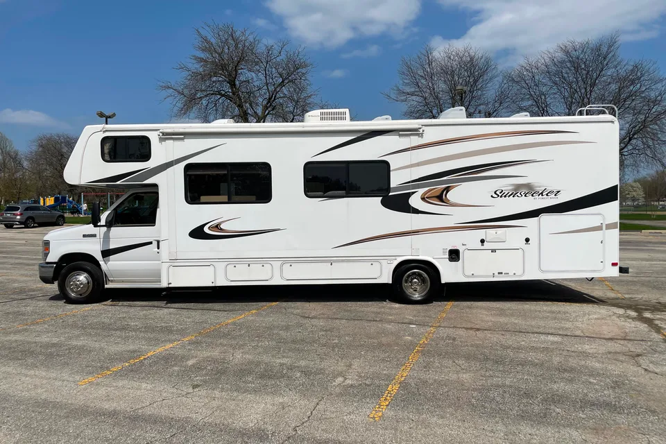 Joseph's Jackpot Joe Adventures (The Vdara) Unlimited Miles SLEEPS 8 #5 Forest River Sunseeker Class C