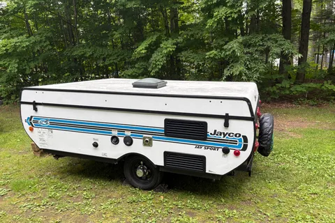 Ben and Jenna’s Cozy Muskoka Adventure Tent Trailer