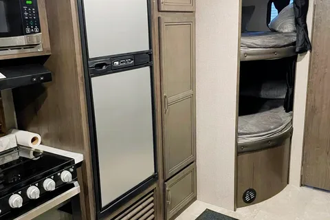 Mikes Jayco 2020 Travel Trailer  (Quemahoning dam delivery special) 