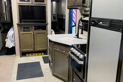 Mikes Jayco 2020 Travel Trailer  (Quemahoning dam delivery special) 