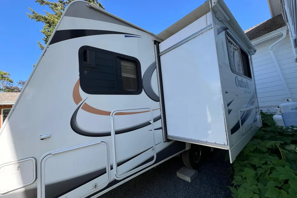 17ft Outback Trailer - Perfect Weekend Escape